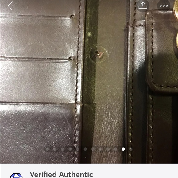 SOLDAuthentic Louis Vuitton Epi Wallet - Picture 11 of 12